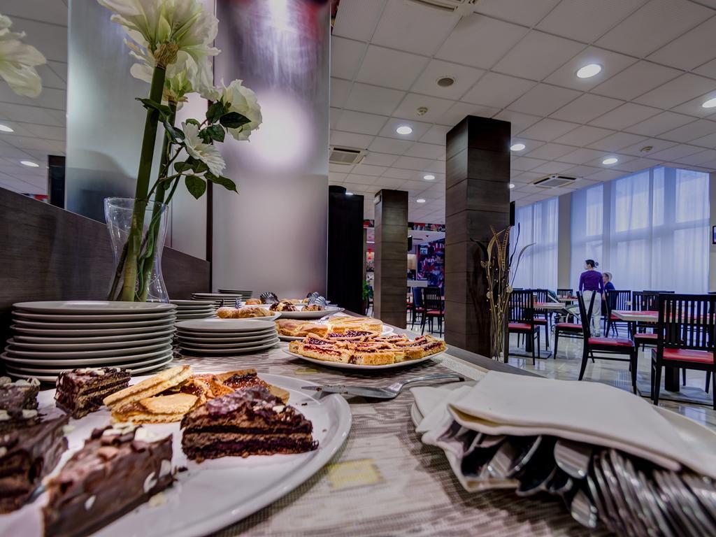 Hotel Capital Rovigo Exterior photo