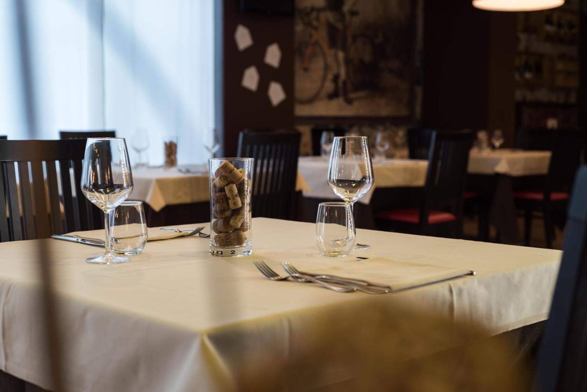 Hotel Capital Rovigo Exterior photo